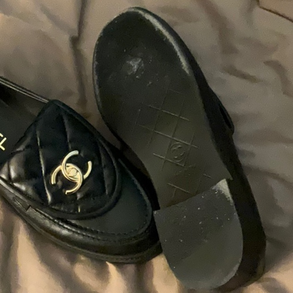 CHANEL Black loafers 38 - Picture 6 of 12